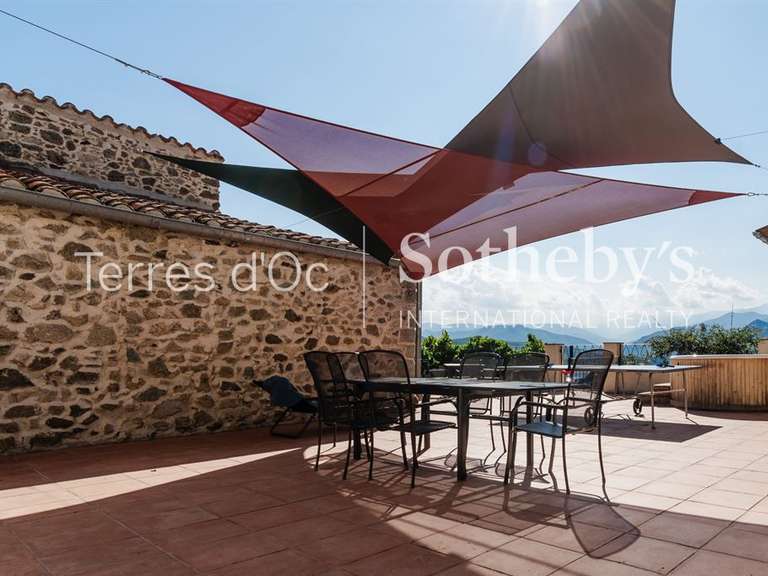 Maison Saint-Laurent-de-Cerdans - 7 chambres - 411m²