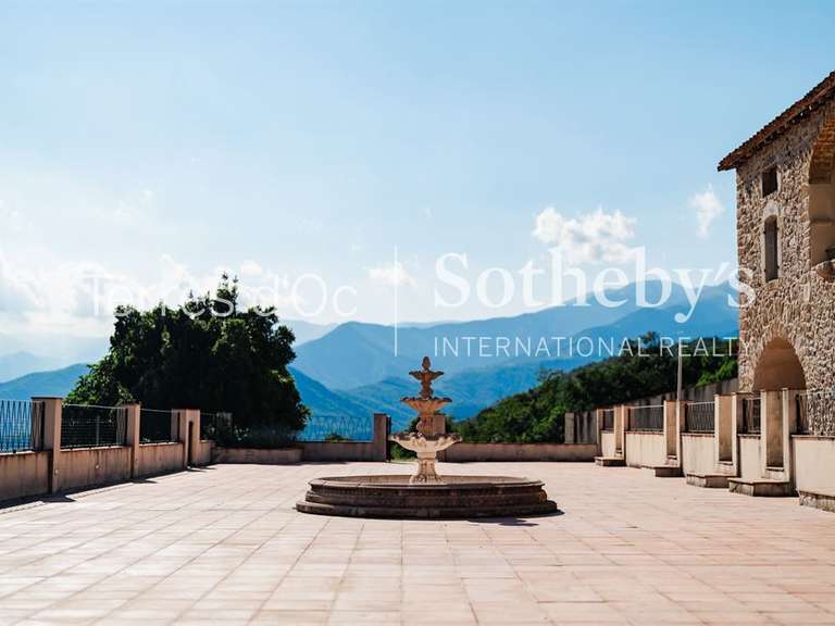 Maison Saint-Laurent-de-Cerdans - 7 chambres - 411m²