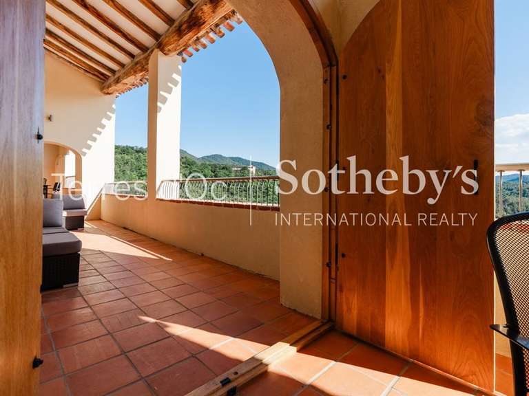 Maison Saint-Laurent-de-Cerdans - 7 chambres - 411m²