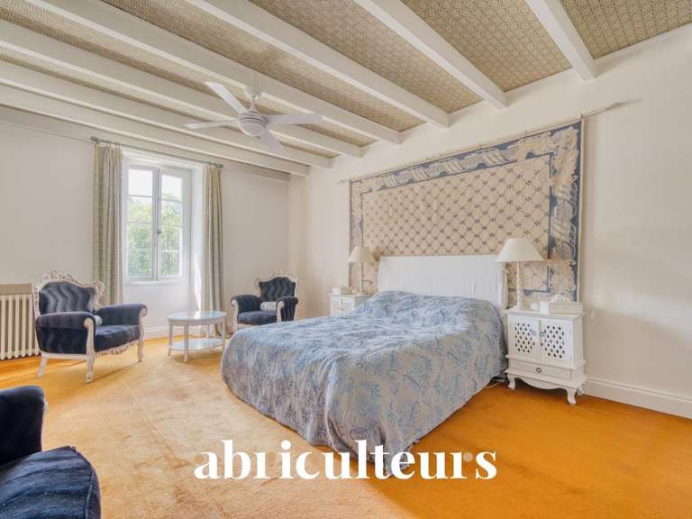 Maison Saint-Laurent-de-Cognac - 4 chambres - 270m²