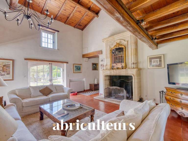Maison Saint-Laurent-de-Cognac - 4 chambres - 270m²