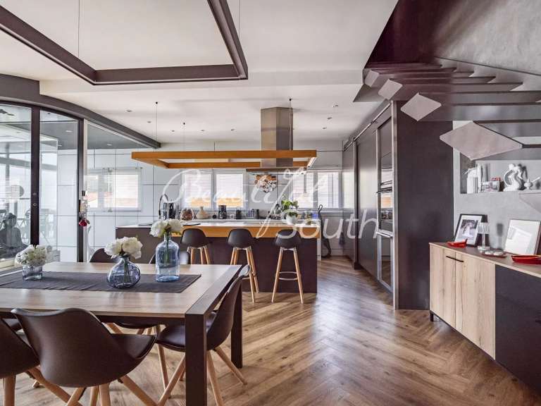 Maison Saint-Laurent-de-la-Salanque - 3 chambres - 240m²