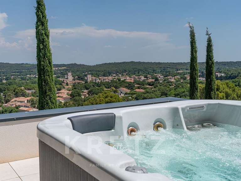 Maison Saint-Laurent-des-Arbres - 6 chambres - 250m²
