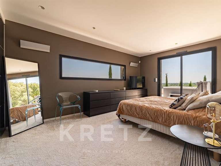 Maison Saint-Laurent-des-Arbres - 6 chambres - 250m²