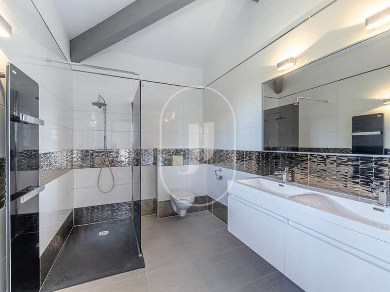 Villa Saint-Laurent-des-Arbres - 5 chambres - 240m²