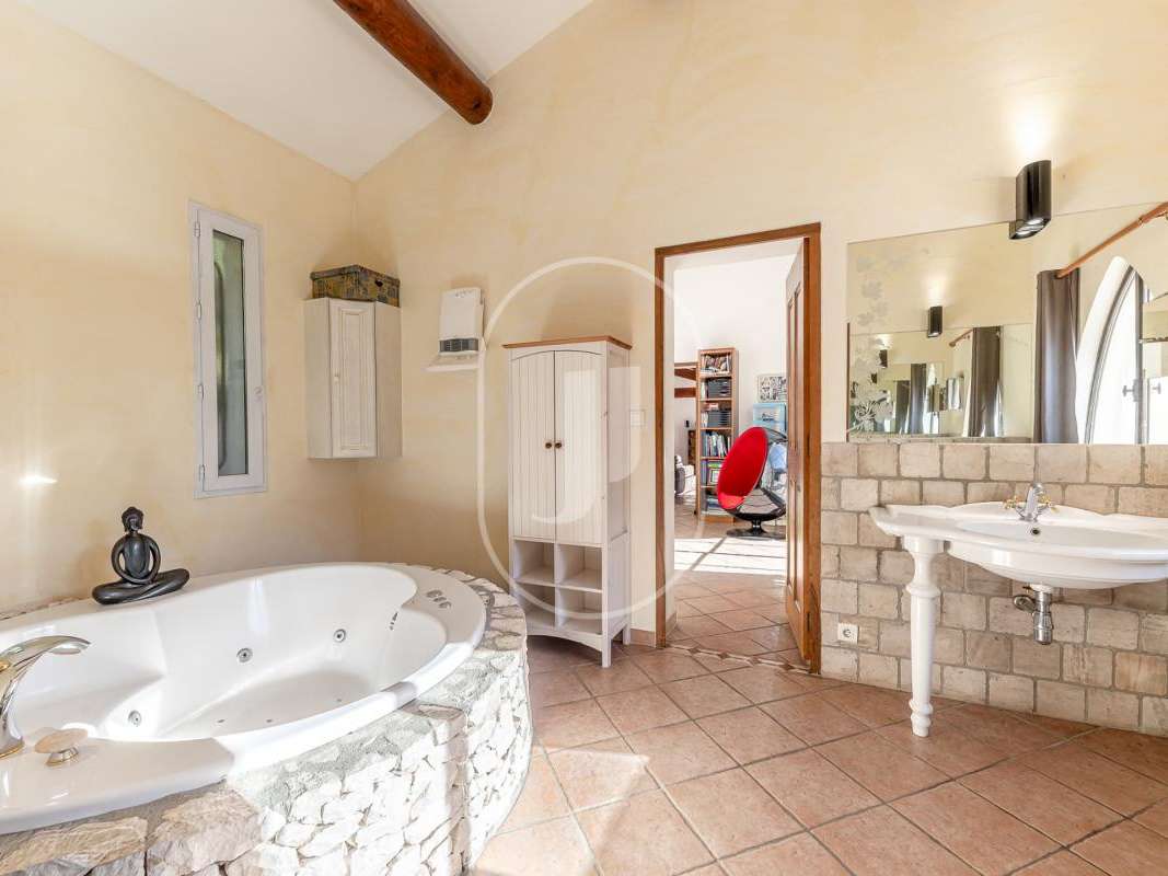 Villa Saint-Laurent-des-Arbres