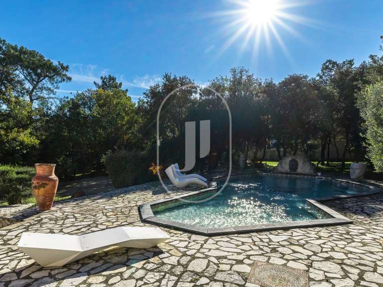 Villa Saint-Laurent-des-Arbres - 5 chambres - 240m²