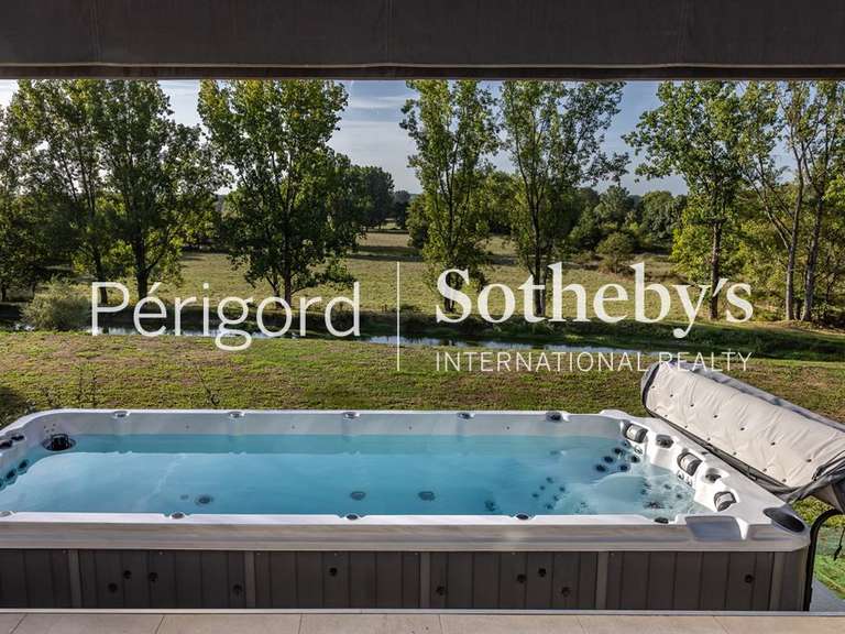 Maison Saint-Laurent-des-Hommes - 4 chambres - 265m²