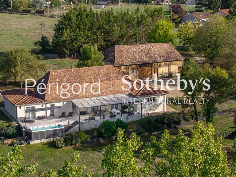 Maison Saint-Laurent-des-Hommes - 4 chambres - 265m²