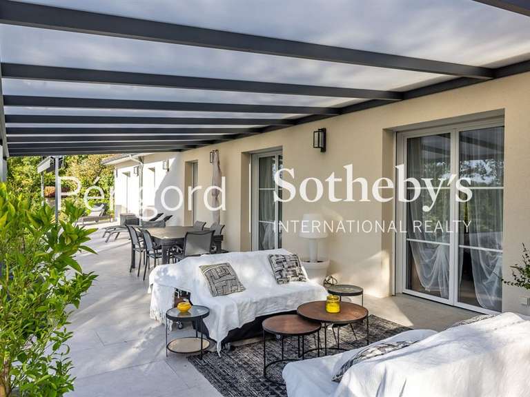 Maison Saint-Laurent-des-Hommes - 4 chambres - 265m²