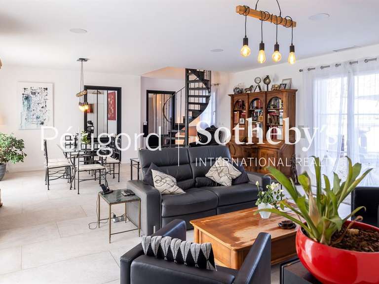 Maison Saint-Laurent-des-Hommes - 4 chambres - 265m²