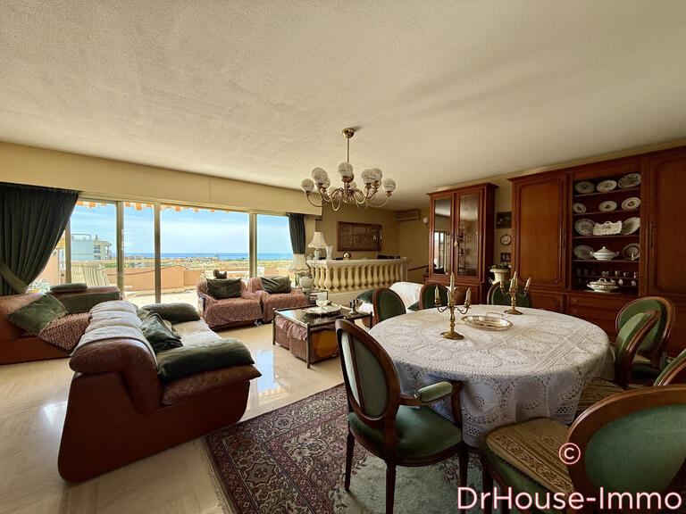 Appartement Saint-Laurent-du-Var - 3 chambres - 129m²