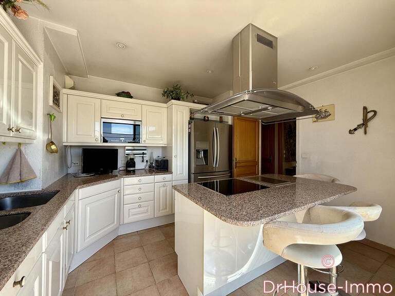 Appartement Saint-Laurent-du-Var - 3 chambres - 129m²