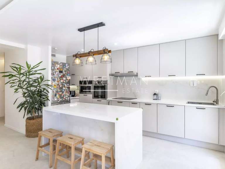 Appartement Saint-Laurent-du-Var - 92m²