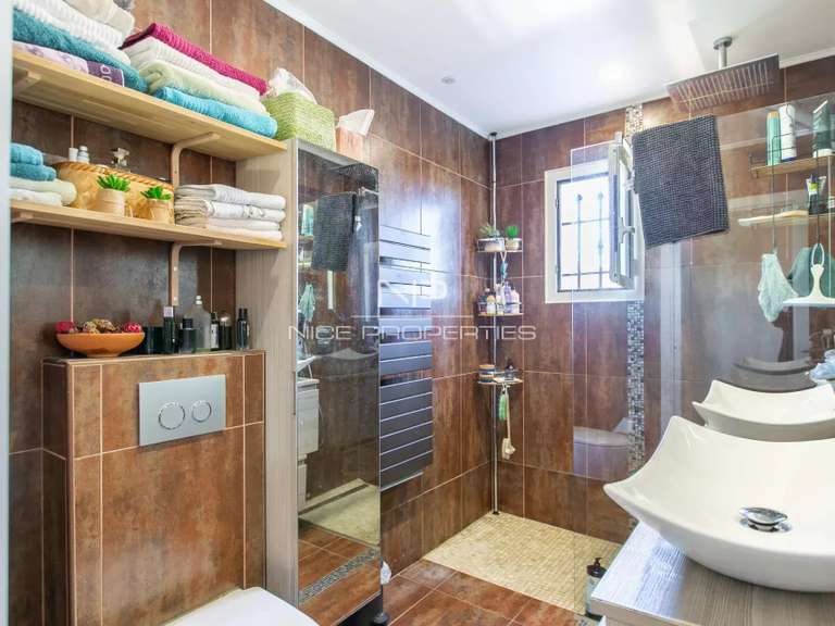 House with Sea view Saint-Laurent-du-Var - 4 bedrooms - 160m²