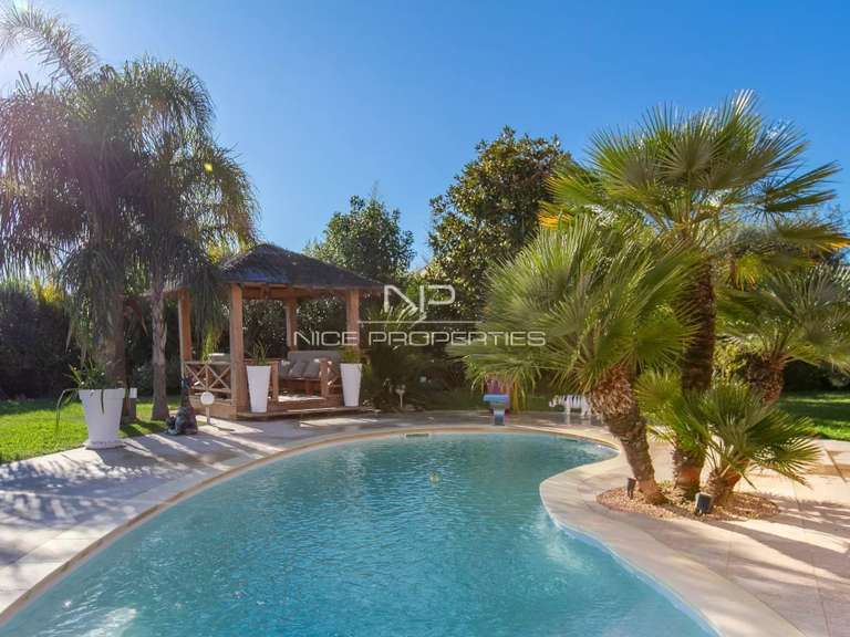 House with Sea view Saint-Laurent-du-Var - 4 bedrooms - 160m²