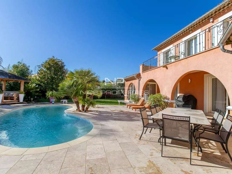 House with Sea view Saint-Laurent-du-Var - 4 bedrooms - 160m²