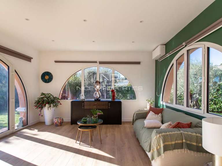 House with Sea view Saint-Laurent-du-Var - 4 bedrooms - 160m²