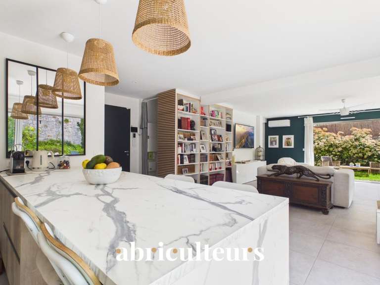 Maison Saint-Laurent-du-Var - 3 chambres - 117m²