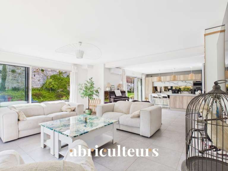 Maison Saint-Laurent-du-Var - 3 chambres - 117m²