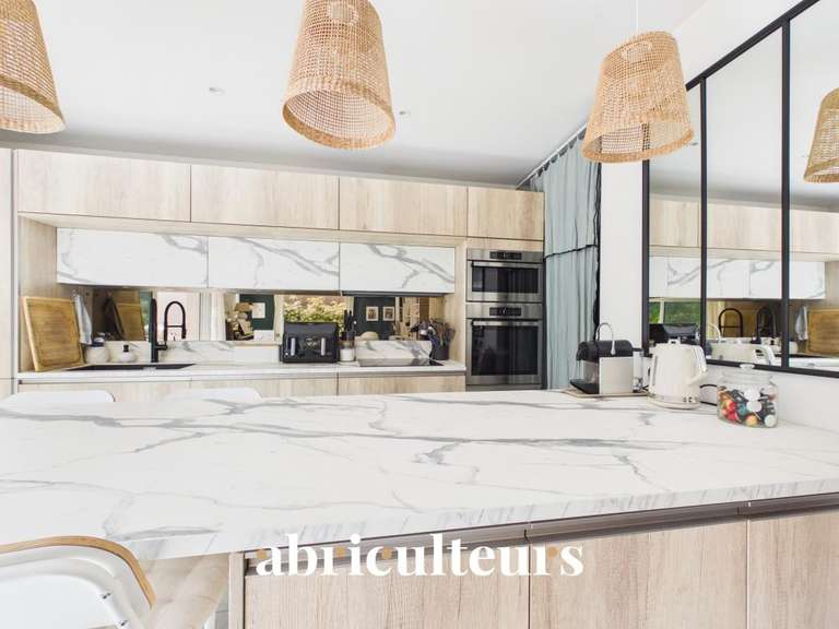 Maison Saint-Laurent-du-Var - 3 chambres - 117m²