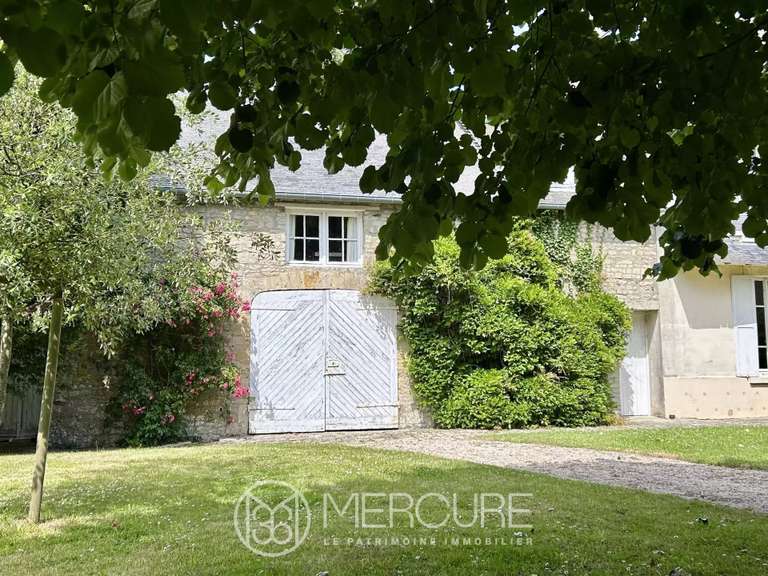 Maison Saint-Laurent-sur-Mer - 8 chambres - 340m²