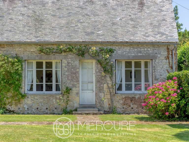 Maison Saint-Laurent-sur-Mer - 8 chambres - 340m²