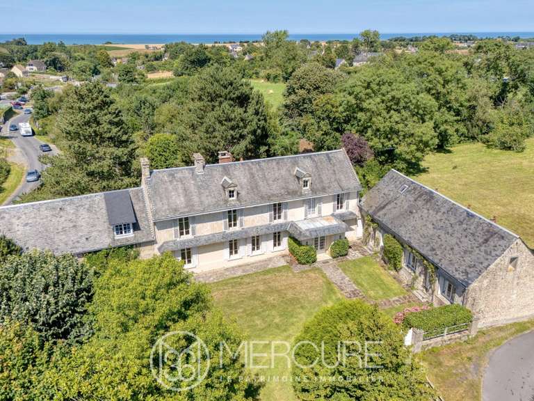 Maison Saint-Laurent-sur-Mer - 8 chambres - 340m²