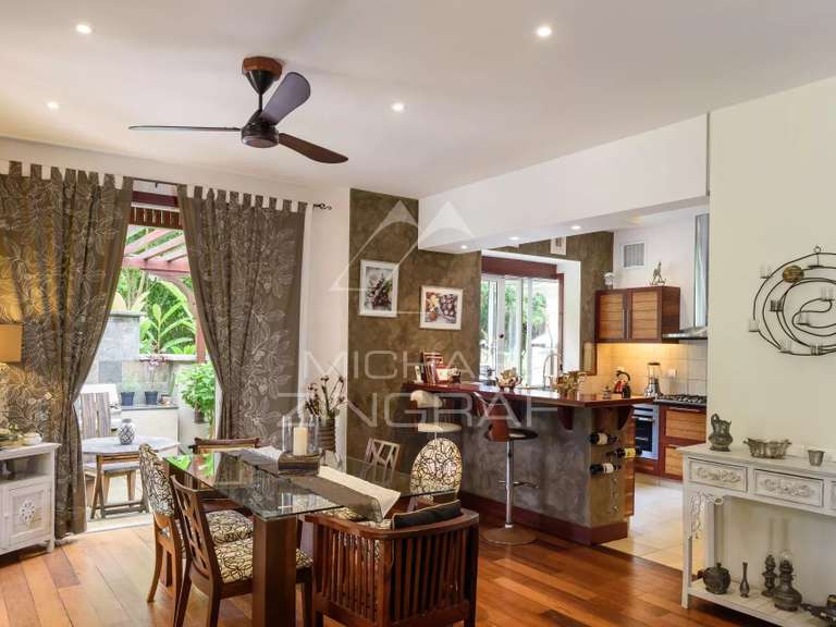 Villa Saint-Leu - 3 chambres - 353m²