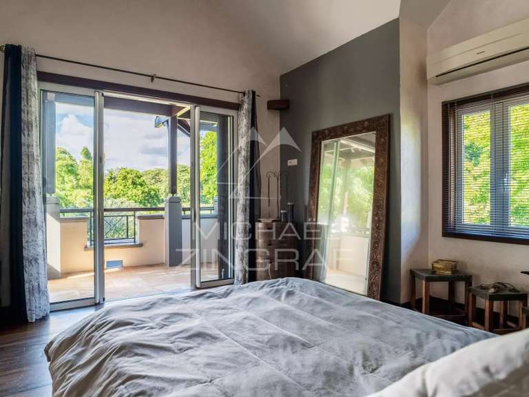 Villa Saint-Leu - 3 chambres - 353m²