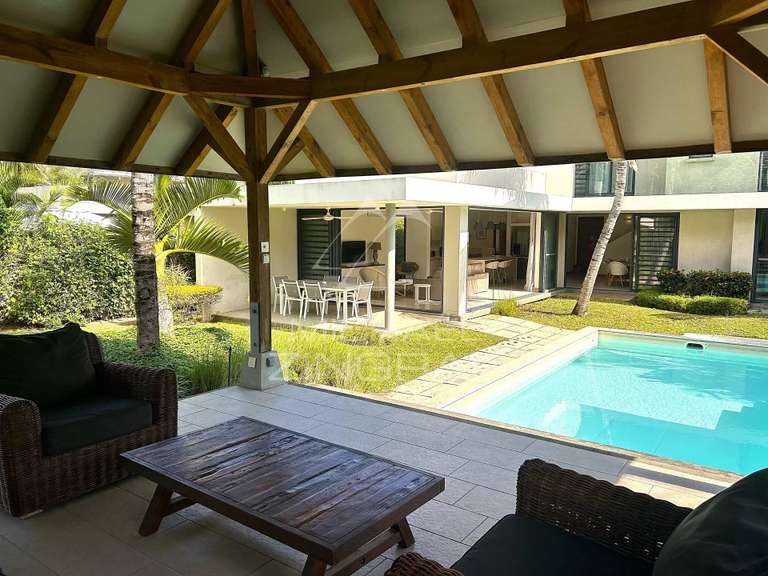 Villa Saint-Leu - 3 chambres - 214m²