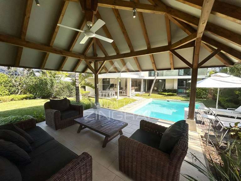 Villa Saint-Leu - 3 chambres - 214m²