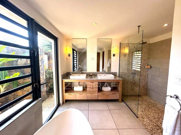 Villa Saint-Leu - 3 chambres - 214m²