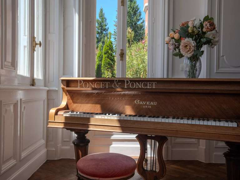 Château Saint-Lizier - 17 chambres - 1500m²