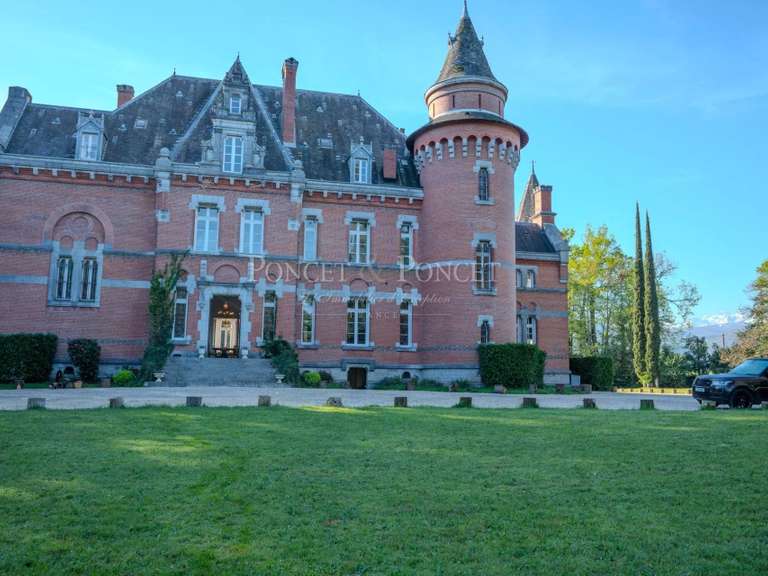 Château Saint-Lizier - 17 chambres - 1500m²