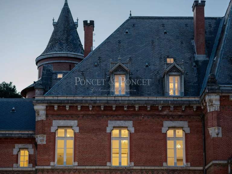 Château Saint-Lizier - 17 chambres - 1500m²