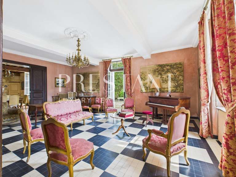 Maison Saint-Loubès - 6 chambres - 400m²
