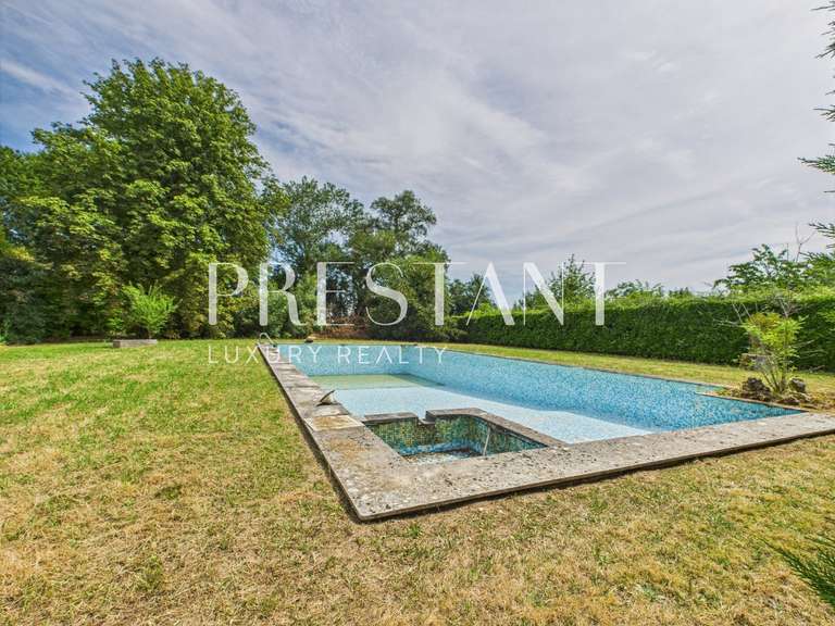 Maison Saint-Loubès - 6 chambres - 400m²