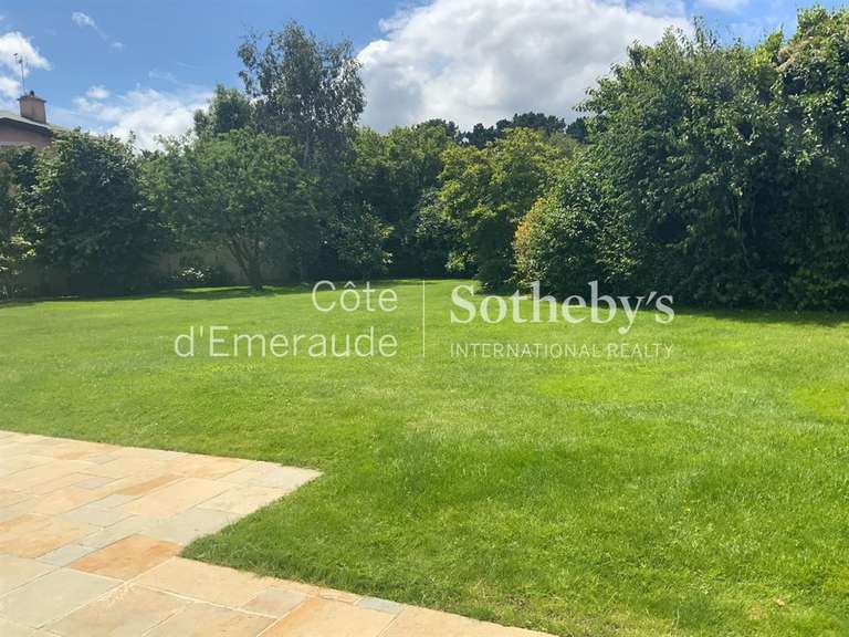 Maison Saint-Lunaire - 5 chambres - 247m²