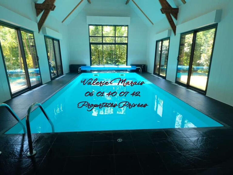 House Saint-Lyphard - 4 bedrooms
