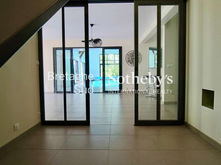 Maison Saint-Lyphard - 4 chambres - 230m²