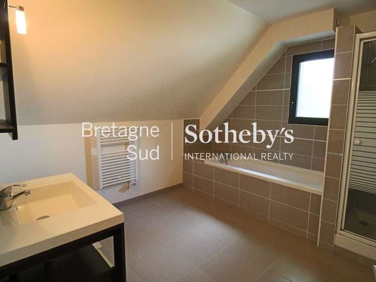 Maison Saint-Lyphard - 4 chambres - 230m²