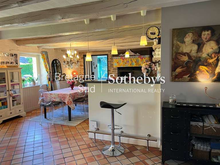 Maison Saint-Lyphard - 4 chambres - 212m²