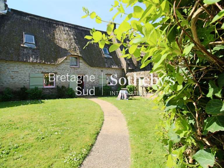 Maison Saint-Lyphard - 4 chambres - 212m²