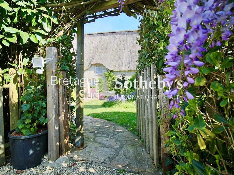 Maison Saint-Lyphard - 4 chambres - 212m²