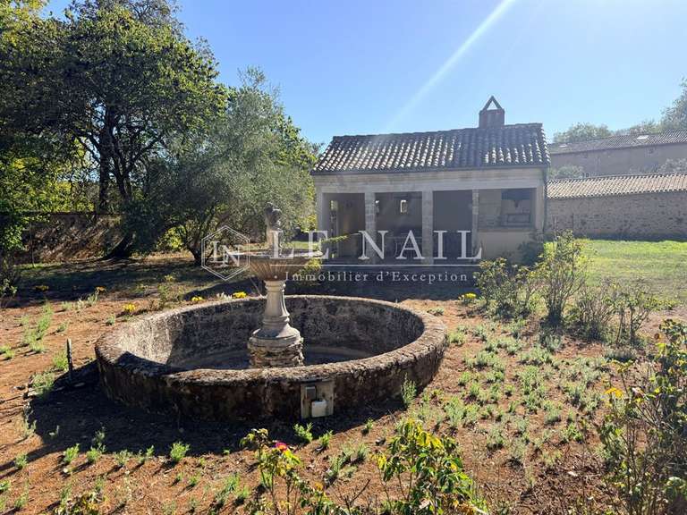 Castle Saint-Maixent-l'École - 6 bedrooms - 339m²