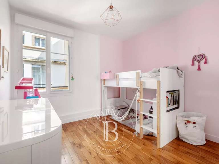 Apartment Saint-Mandé - 3 bedrooms - 115m²