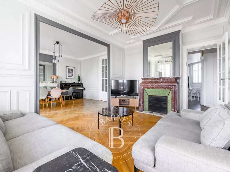 Apartment Saint-Mandé - 3 bedrooms - 131m²