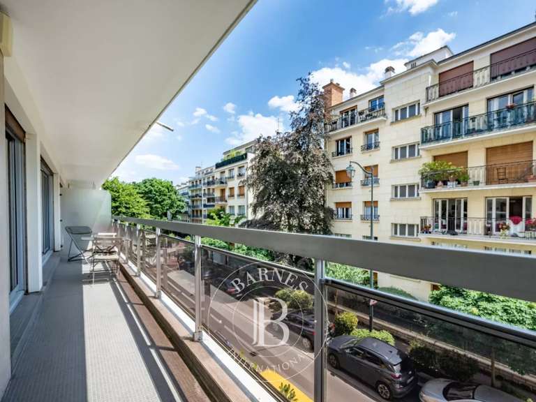 Appartement Saint-Mandé - 3 chambres - 124m²