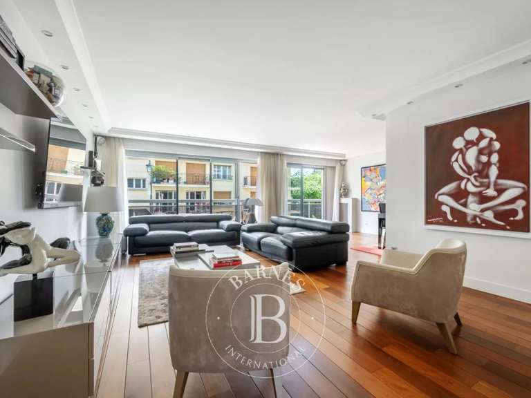 Appartement Saint-Mandé - 3 chambres - 124m²